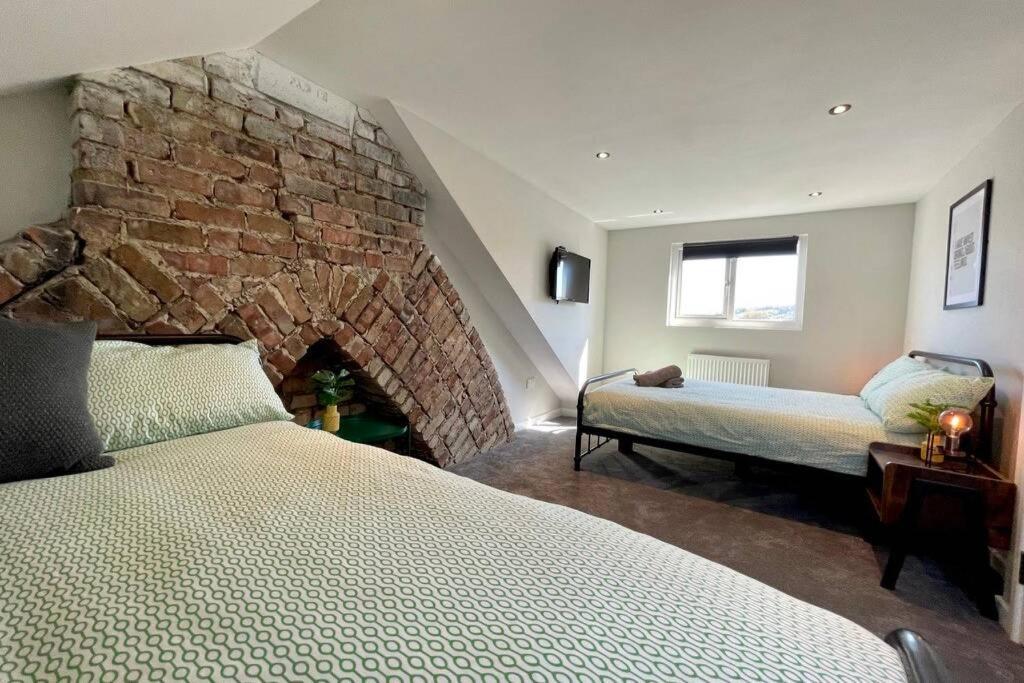 Large House Near Victoria Park For Groups, 10 Mins Bus To City Centre Cardiff Eksteriør billede