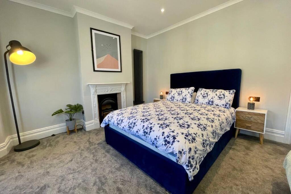 Large House Near Victoria Park For Groups, 10 Mins Bus To City Centre Cardiff Eksteriør billede